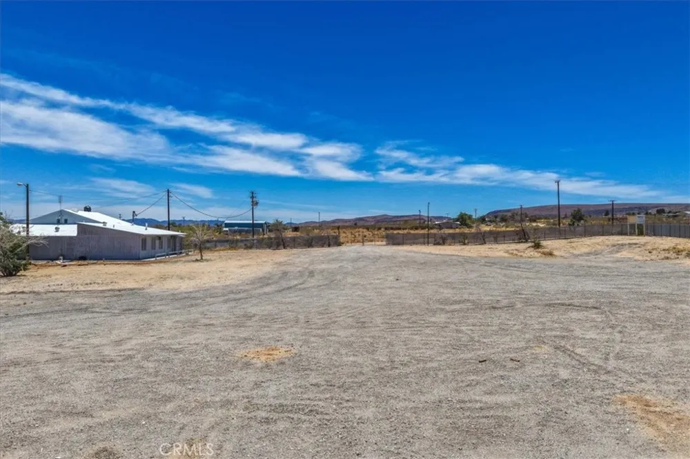 56166 Handley Yucca Valley, CA 92284