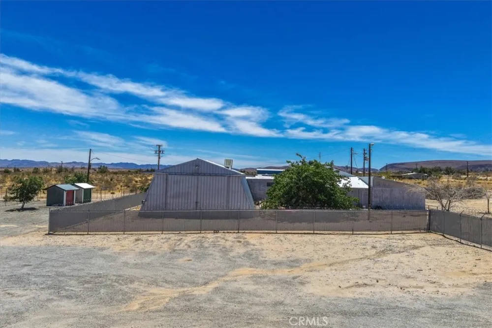 56166 Handley Yucca Valley, CA 92284