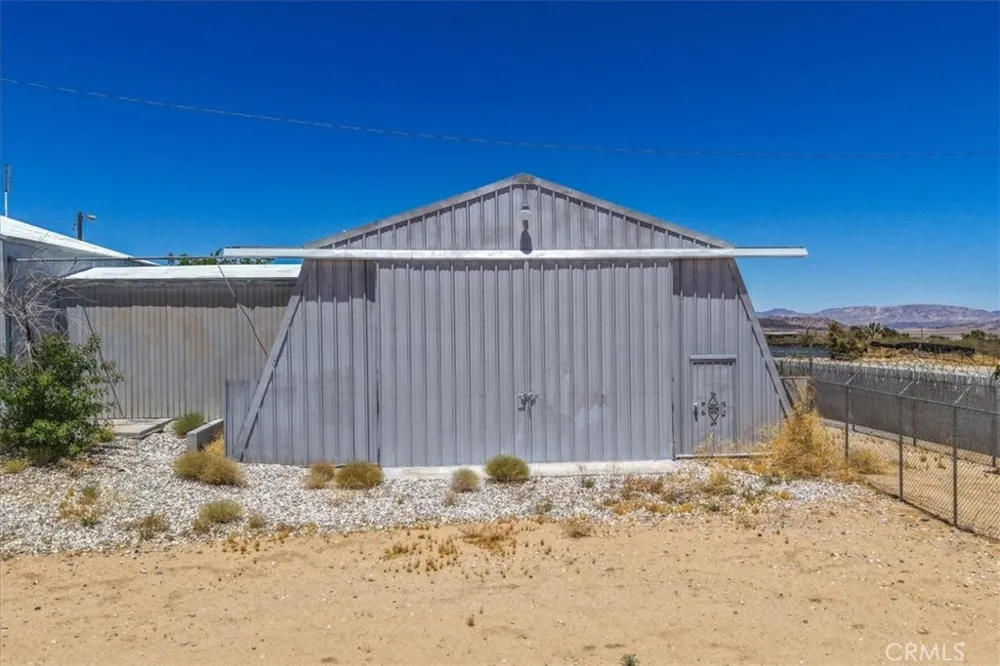 56166 Handley Yucca Valley, CA 92284