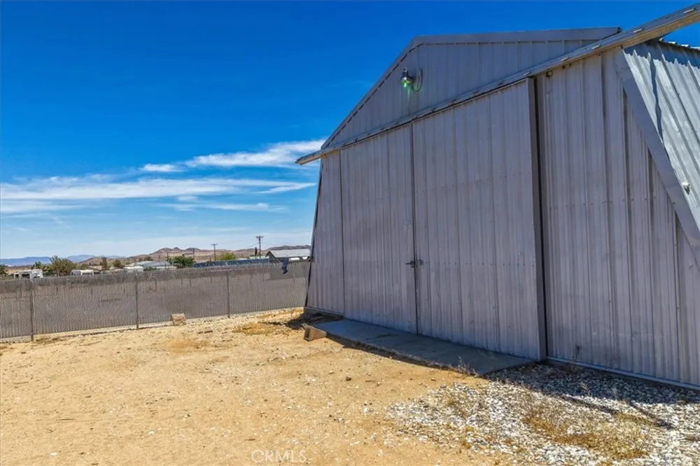 56166 Handley Yucca Valley, CA 92284