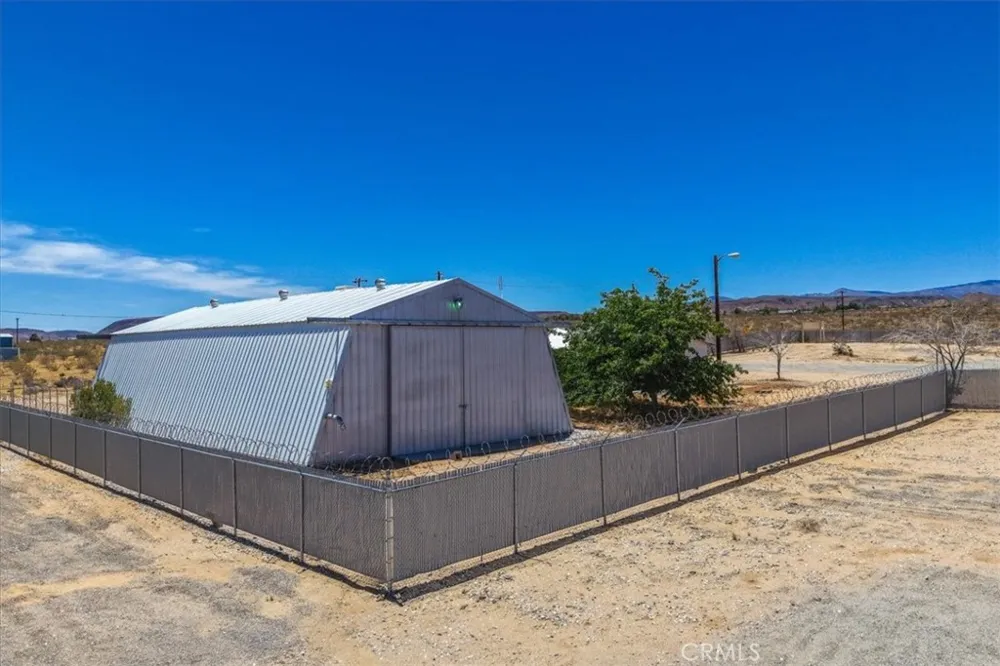 56166 Handley Yucca Valley, CA 92284