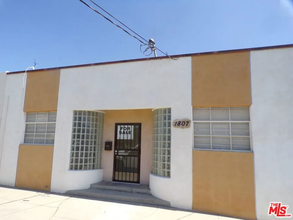 Address Not Shown San Fernando, CA 91340