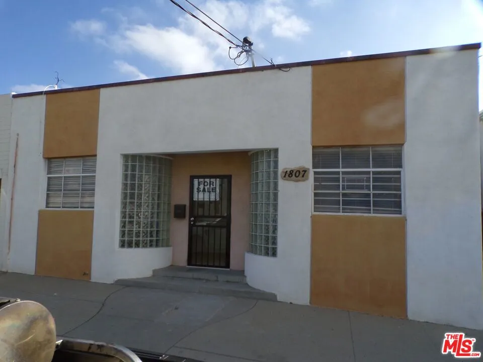 Address Not Shown San Fernando, CA 91340