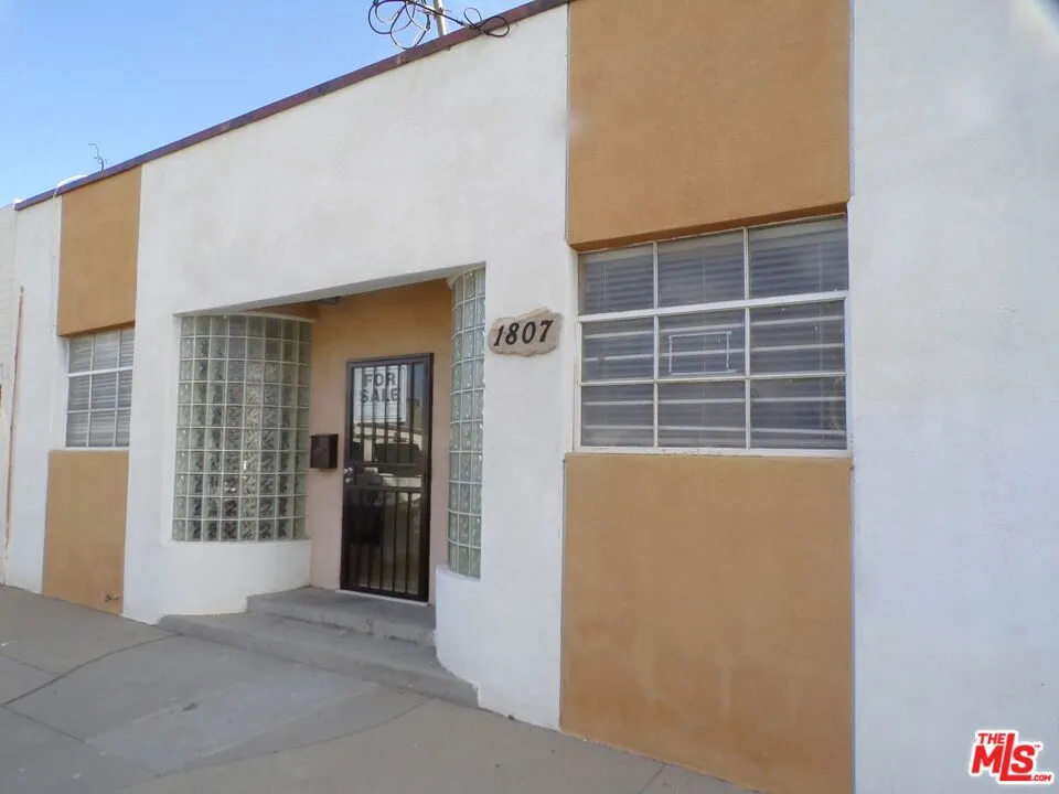 Address Not Shown San Fernando, CA 91340