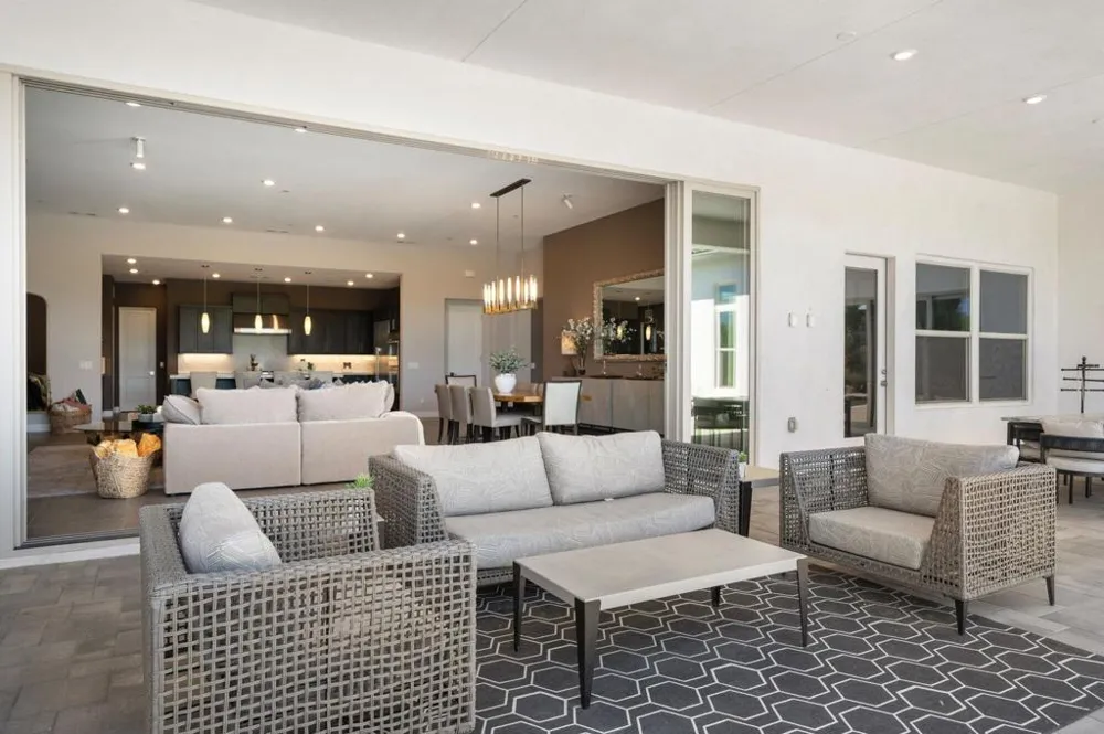 81517 Merv Griffin Way La Quinta, CA 92253