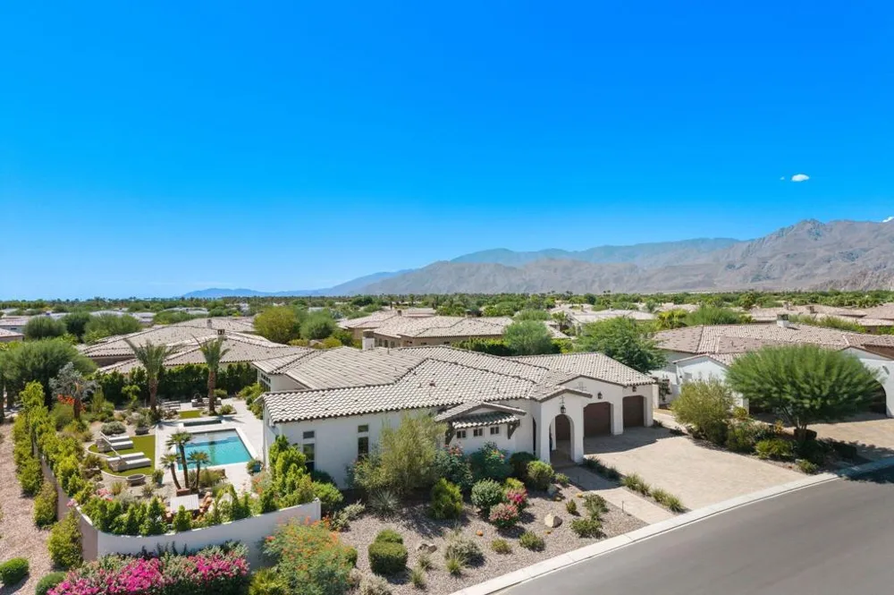 81517 Merv Griffin Way La Quinta, CA 92253