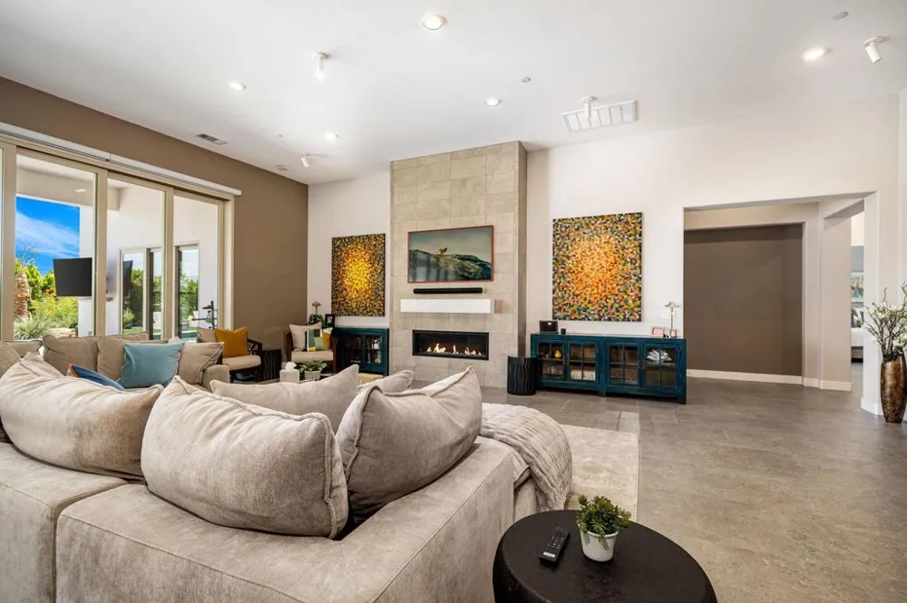 81517 Merv Griffin Way La Quinta, CA 92253