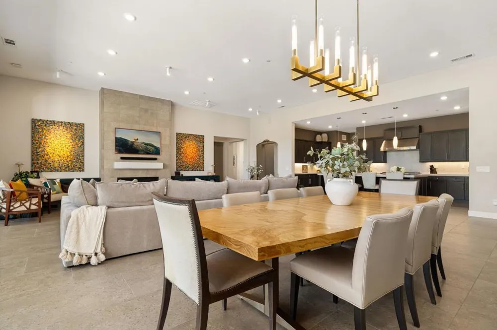 81517 Merv Griffin Way La Quinta, CA 92253