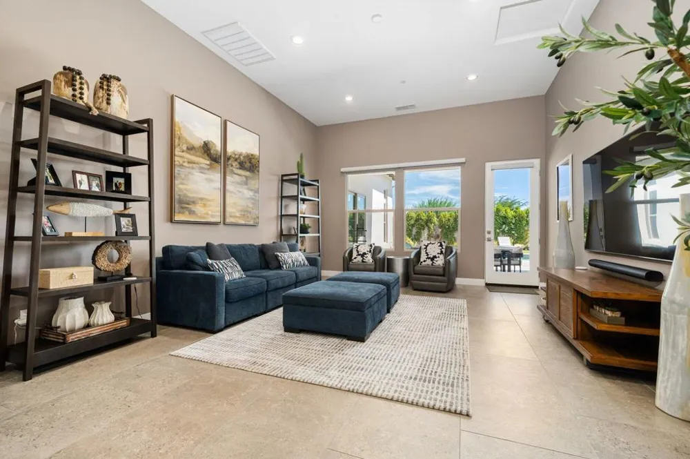 81517 Merv Griffin Way La Quinta, CA 92253