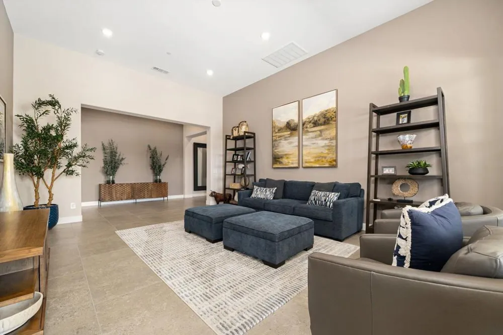81517 Merv Griffin Way La Quinta, CA 92253