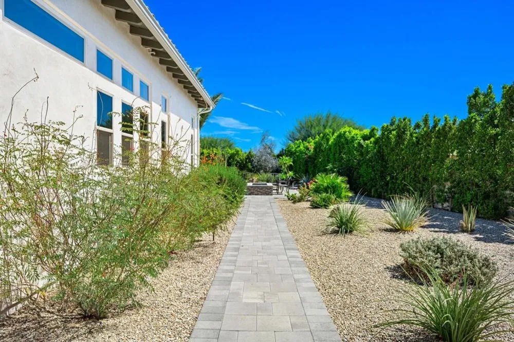 81517 Merv Griffin Way La Quinta, CA 92253