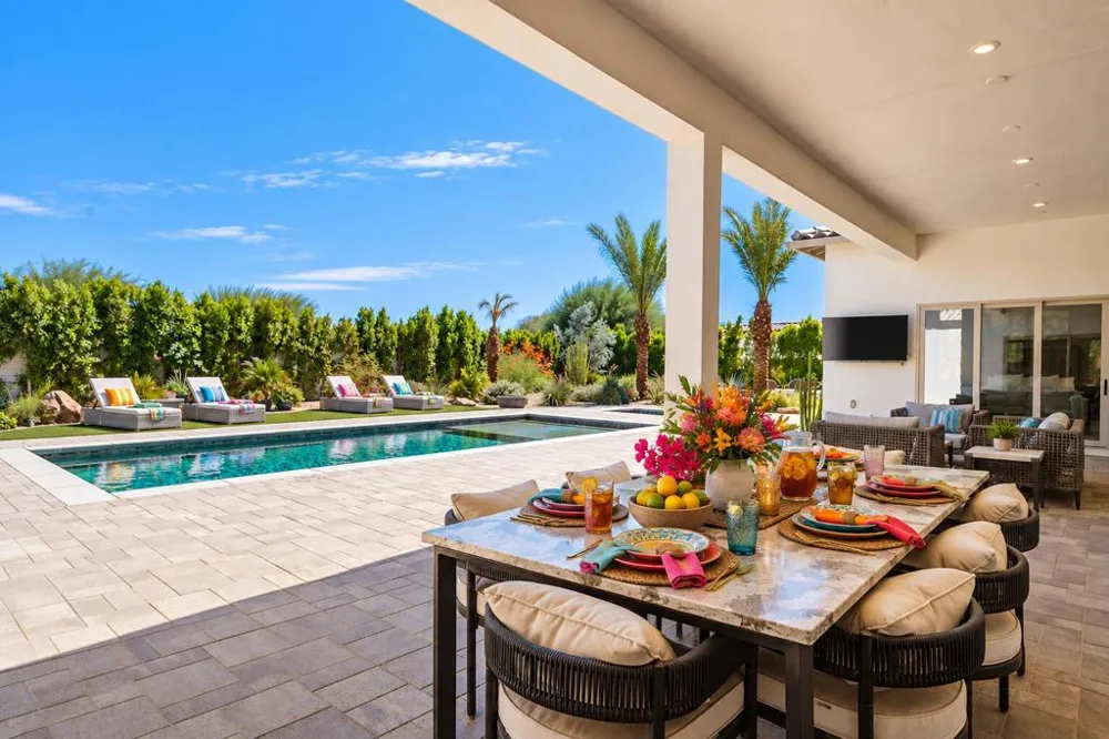 81517 Merv Griffin Way La Quinta, CA 92253