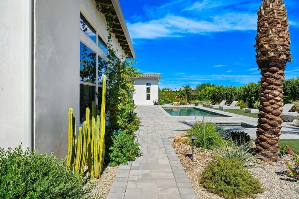 81517 Merv Griffin Way La Quinta, CA 92253