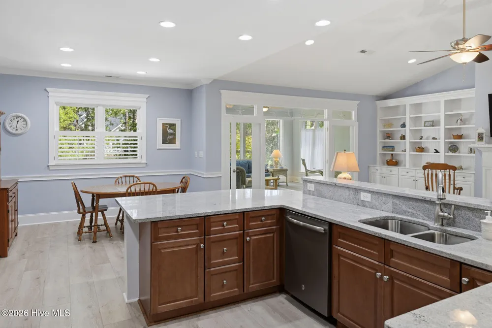 3608 Gleneagle Drive Southport, NC 28461