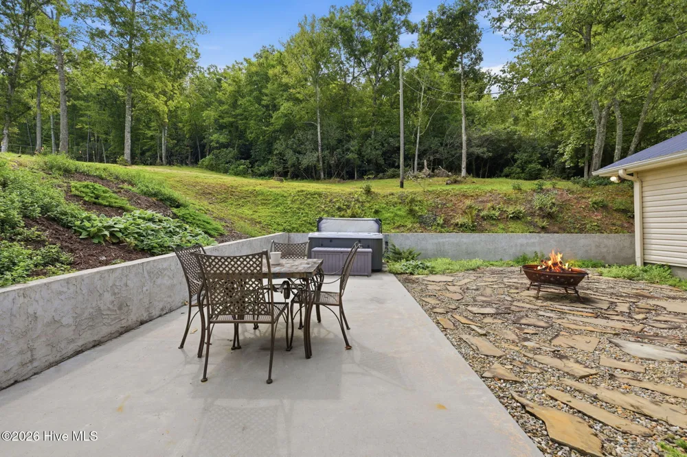 1306 Hot House Road Hayesville, NC 28904