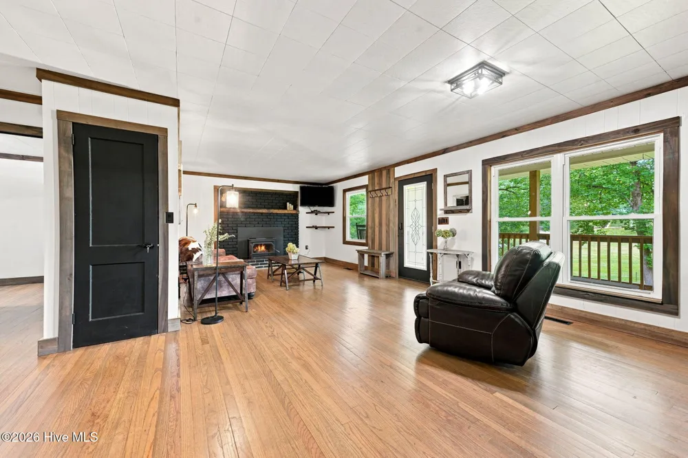 1306 Hot House Road Hayesville, NC 28904