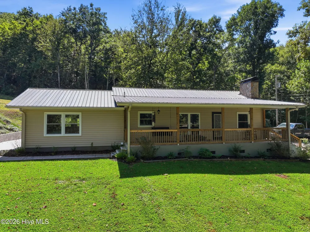 1306 Hot House Road Hayesville, NC 28904
