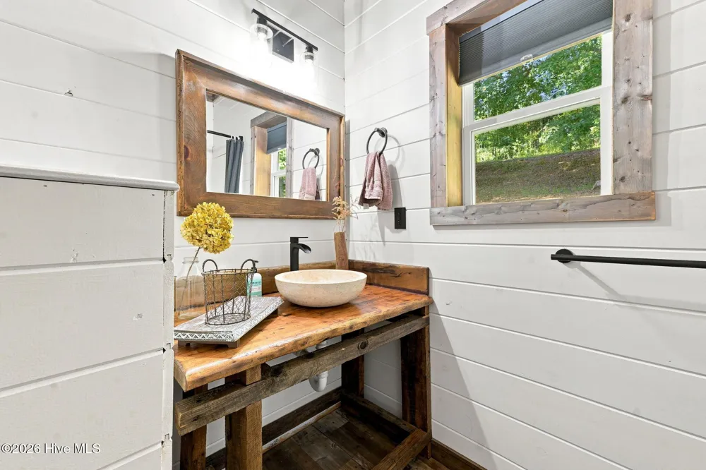 1306 Hot House Road Hayesville, NC 28904