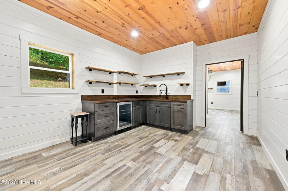 1306 Hot House Road Hayesville, NC 28904