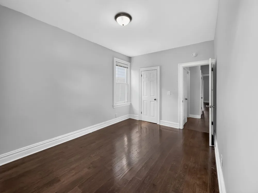 86 WEST 45TH ST Bayonne, NJ 07002