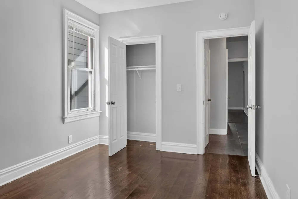 86 WEST 45TH ST Bayonne, NJ 07002