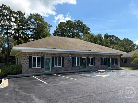 413 W Montgomery Cross #106
