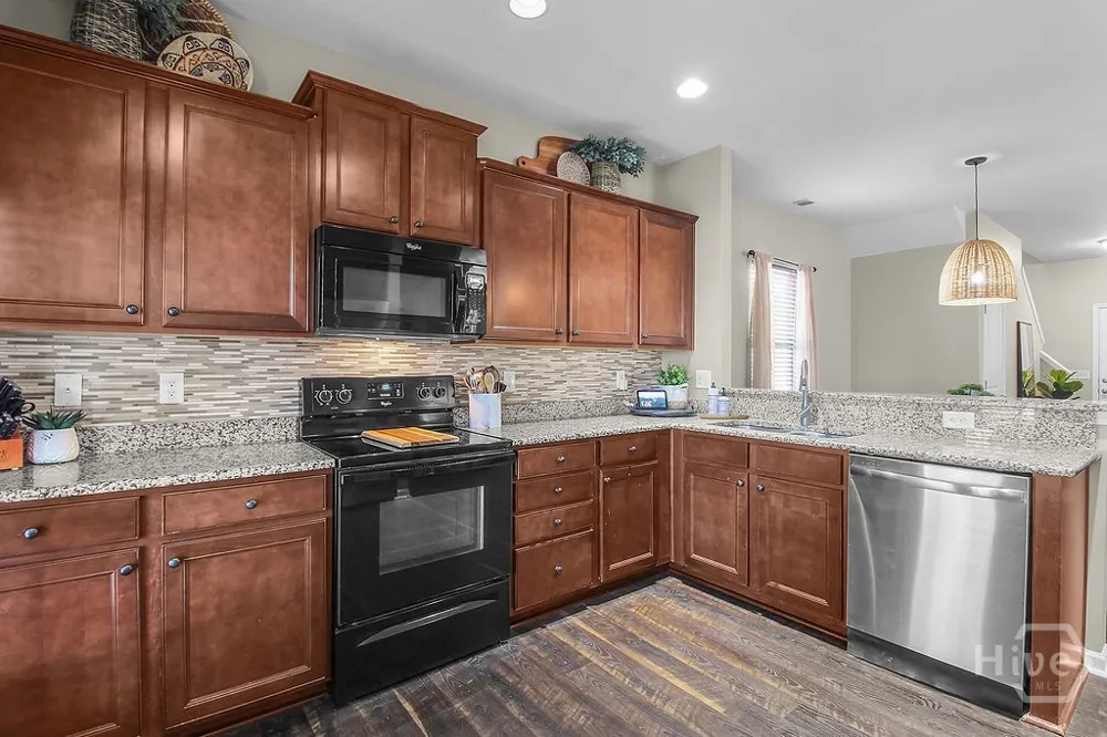 153 Hamilton Grove Pooler, GA 31322