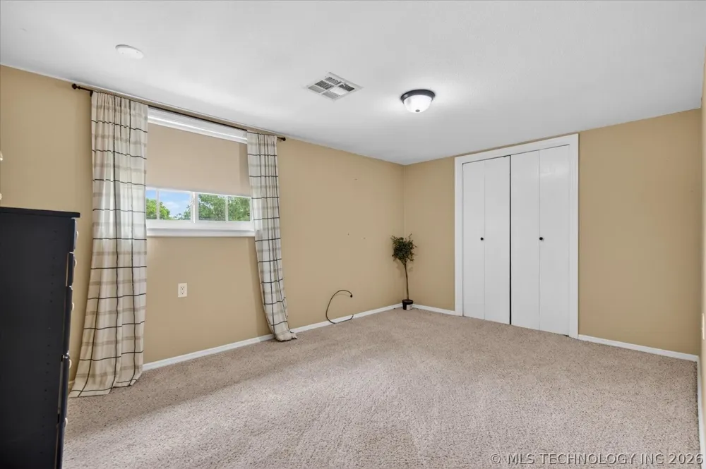 1242 May Lane Bartlesville, OK 74006