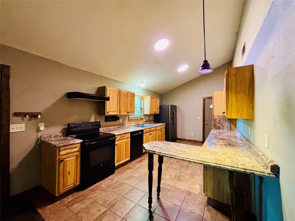 419151 E 1146 ROAD Checotah, OK 74426