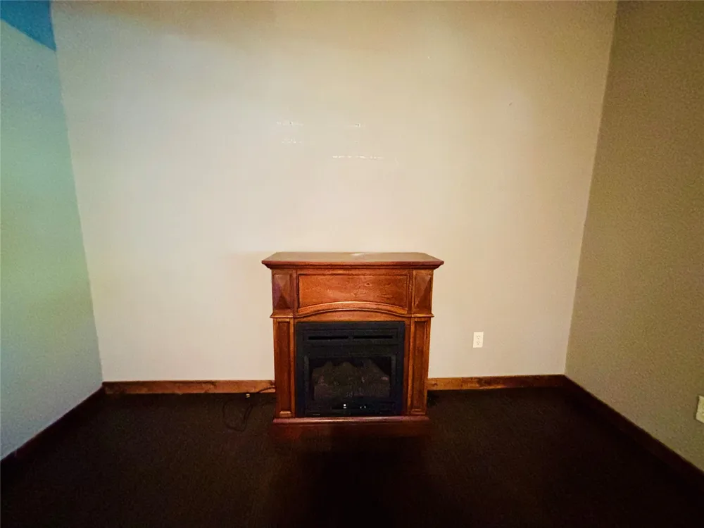 419151 E 1146 ROAD Checotah, OK 74426