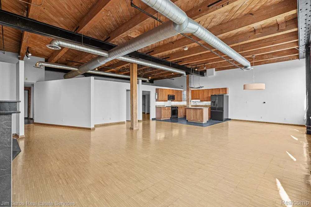 200 River place Wayne City, MI 48207