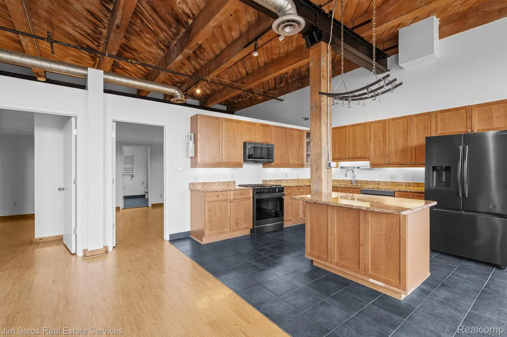 200 River place Wayne City, MI 48207