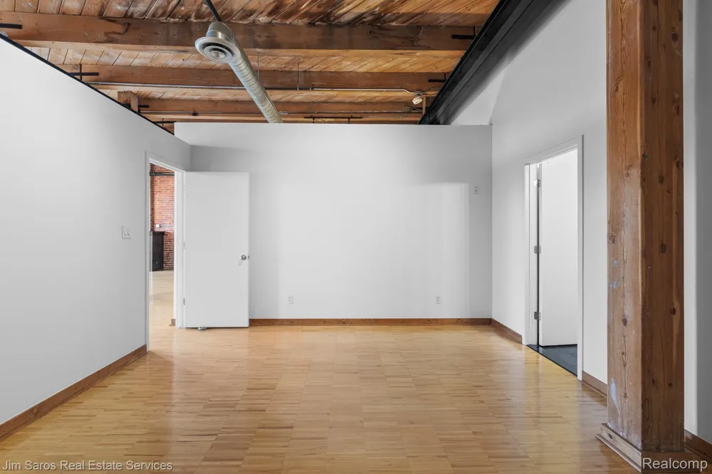 200 River place Wayne City, MI 48207