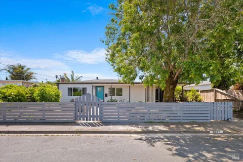 1032 Santa Ana Drive