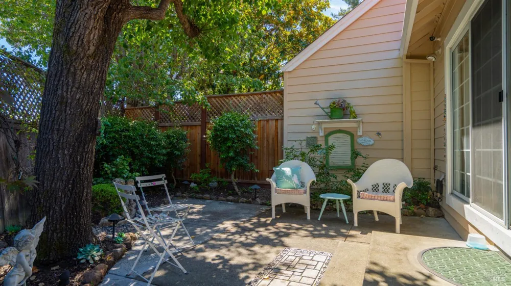18 Bay Tree Court Cotati, CA 94931