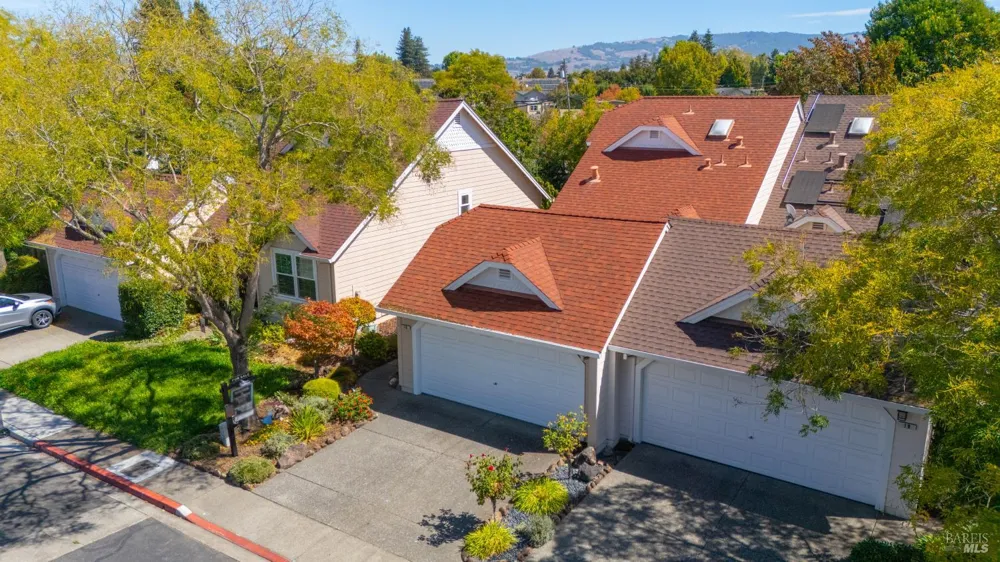 18 Bay Tree Court Cotati, CA 94931