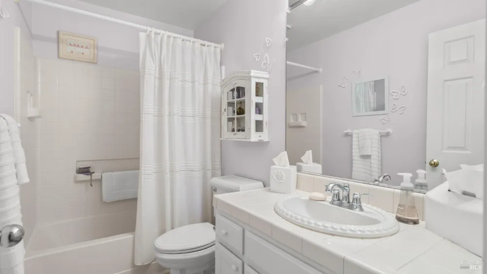 18 Bay Tree Court Cotati, CA 94931