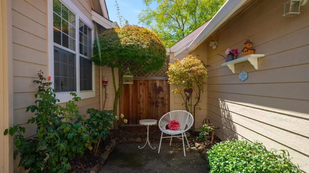 18 Bay Tree Court Cotati, CA 94931