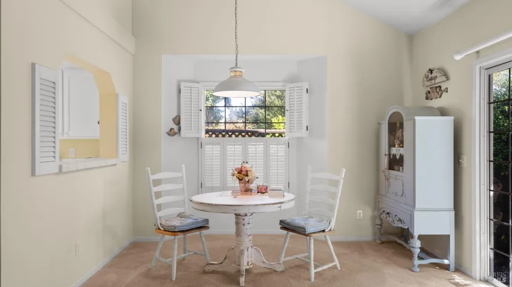 18 Bay Tree Court Cotati, CA 94931