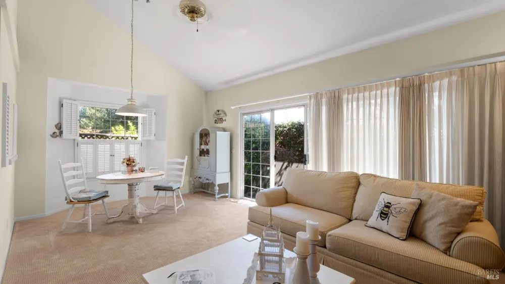 18 Bay Tree Court Cotati, CA 94931