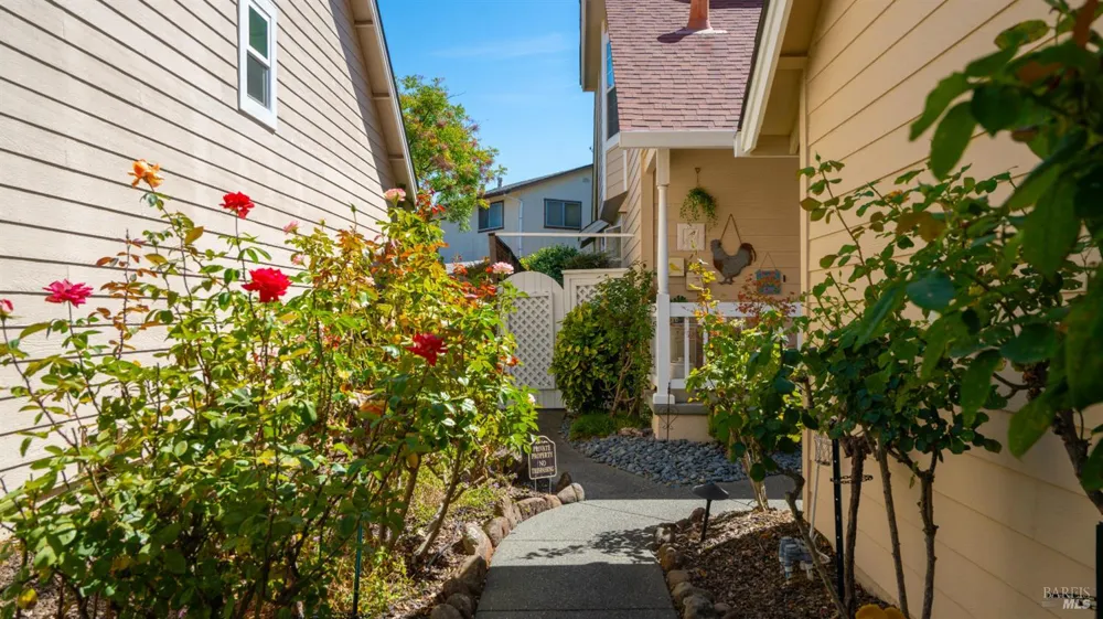 18 Bay Tree Court Cotati, CA 94931