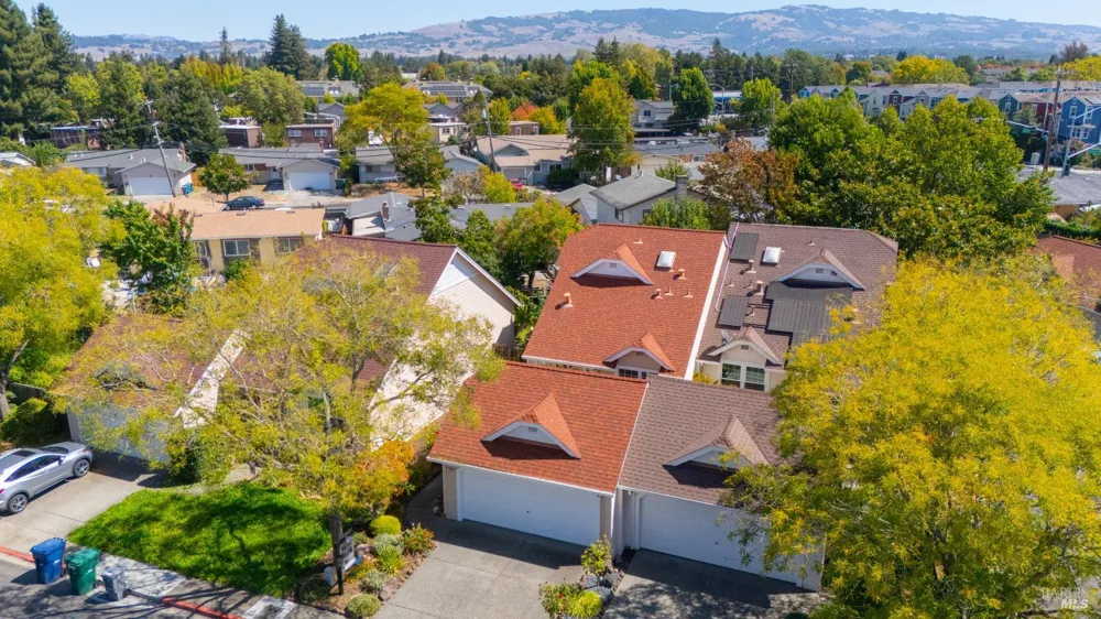 18 Bay Tree Court Cotati, CA 94931