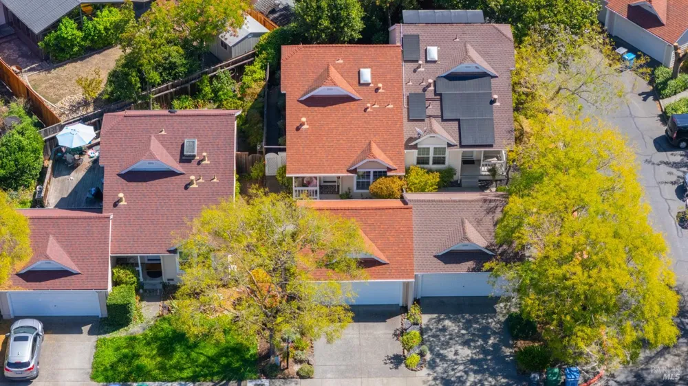 18 Bay Tree Court Cotati, CA 94931