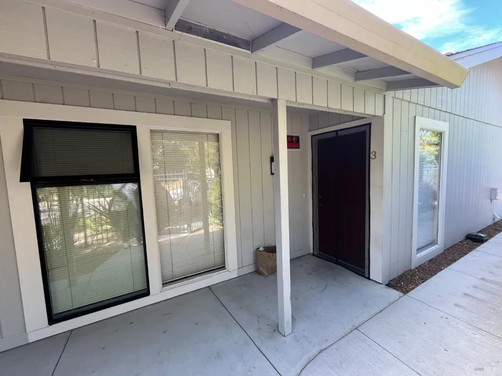 2750 Coffey Lane Santa Rosa, CA 95403