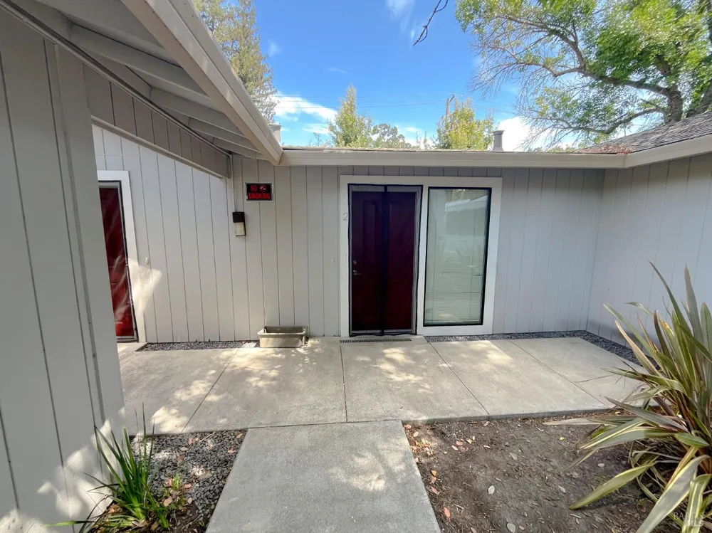 2750 Coffey Lane Santa Rosa, CA 95403