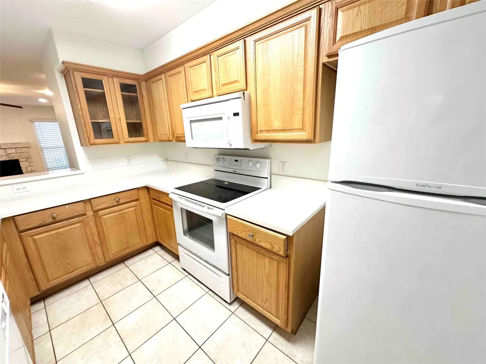 6900 E Riverside Drive #27 Austin, TX 78741