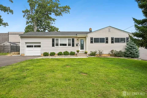 12 Woodland Road