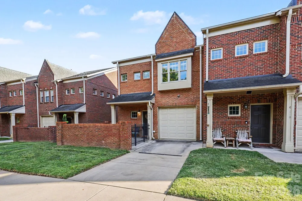 4670 Dabney Vigor Drive Charlotte, NC 28209