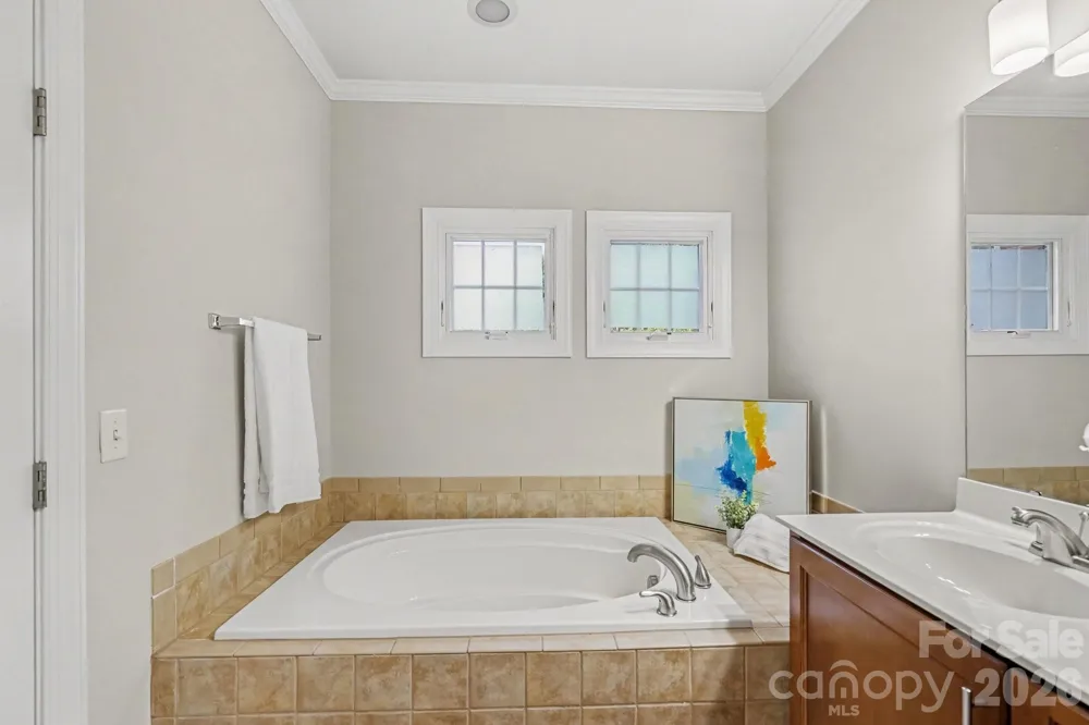 4670 Dabney Vigor Drive Charlotte, NC 28209