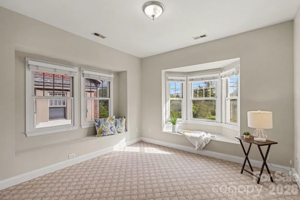 4670 Dabney Vigor Drive Charlotte, NC 28209
